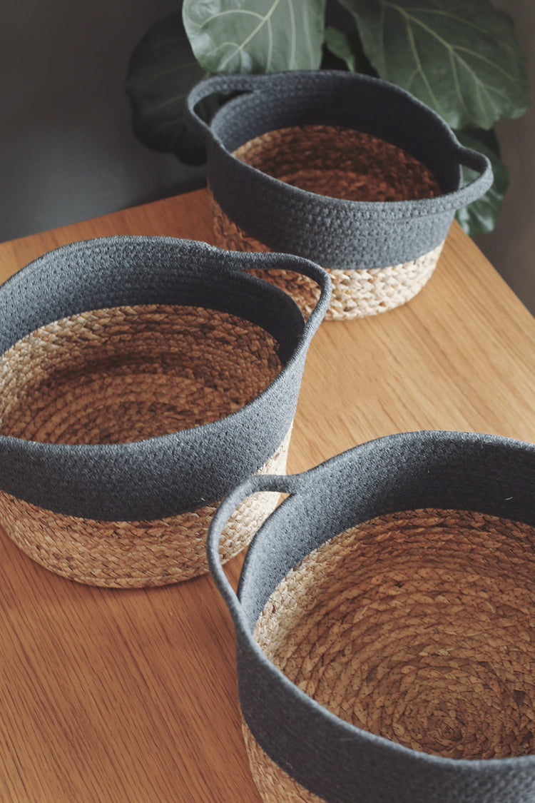 Round Handmade (Gray) Woven Seagrass Storage Basket