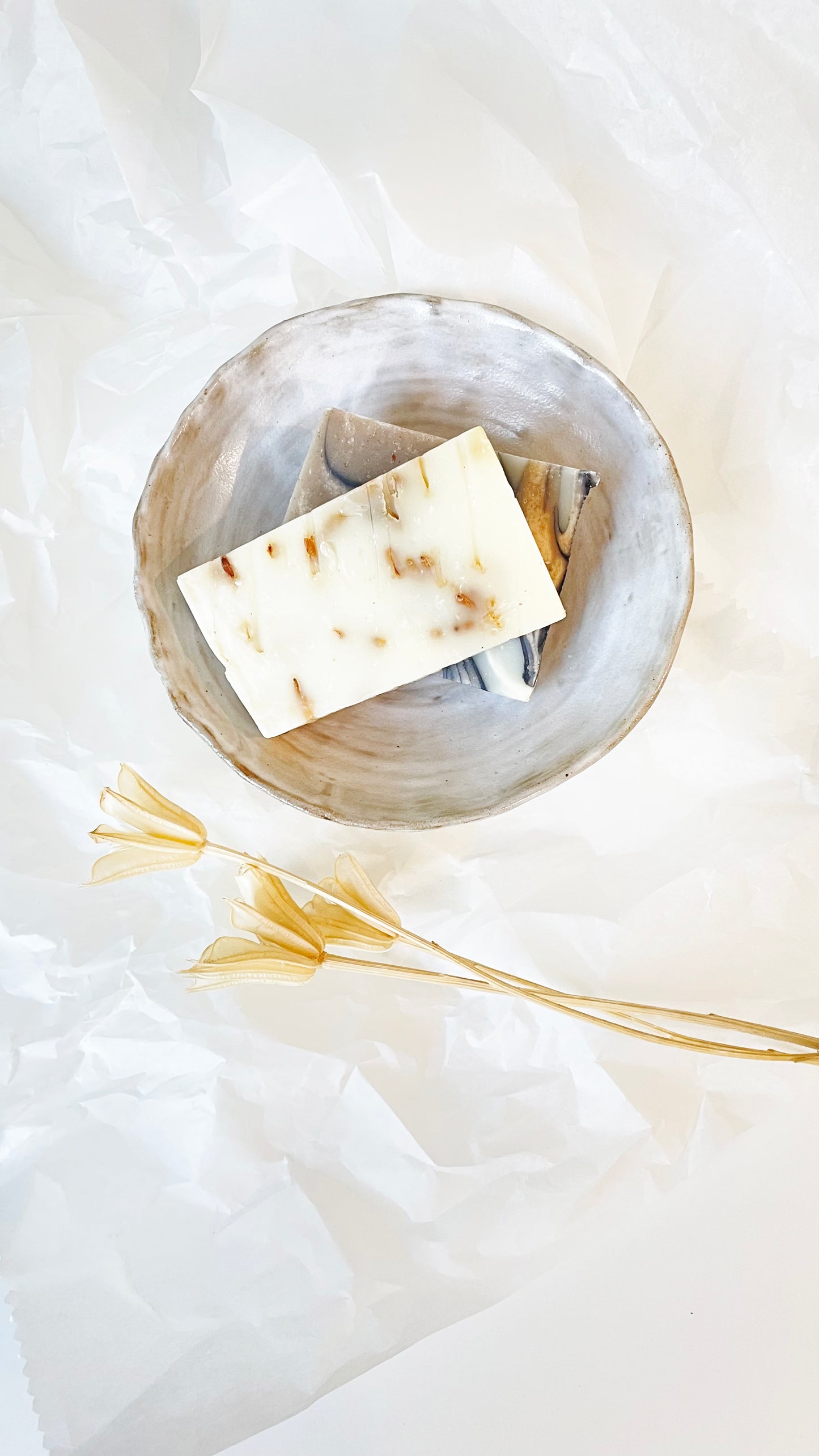 Mini Ceramic Soap Dish With Three Legs